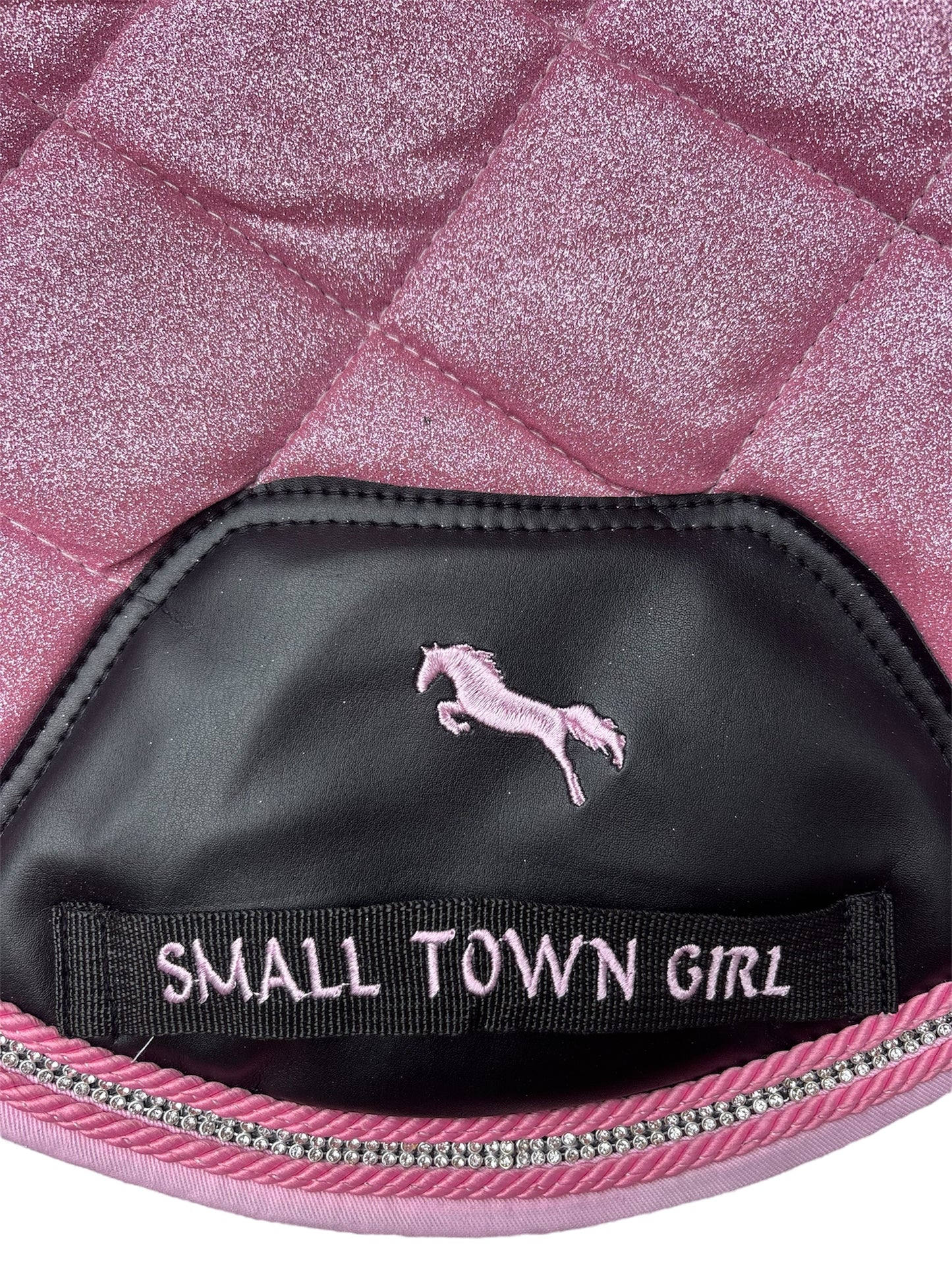 š Pink Glitter & Rhinestone Saddle Pad ā Glam Equestrian Style | Small Town Girl