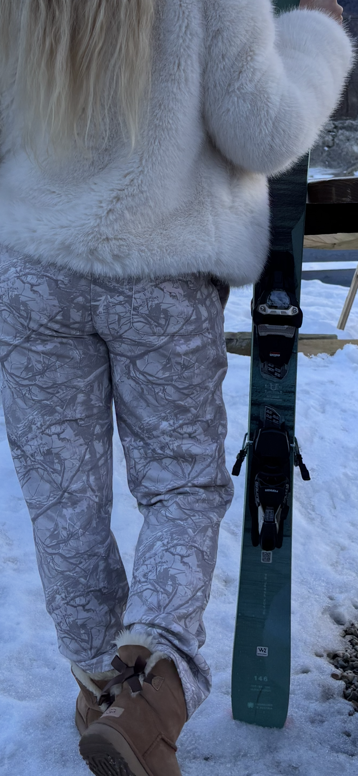 Aspen Camo Sweatpants - With pink puff print horse logo on the back pocket