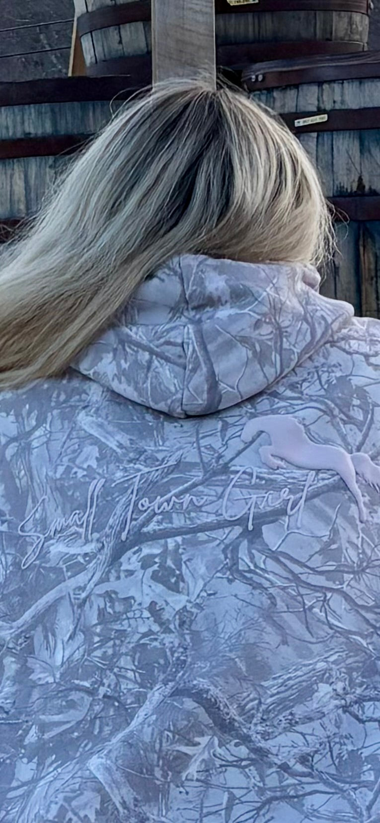 Aspen Camo Hoodie -pink puff print horse logo