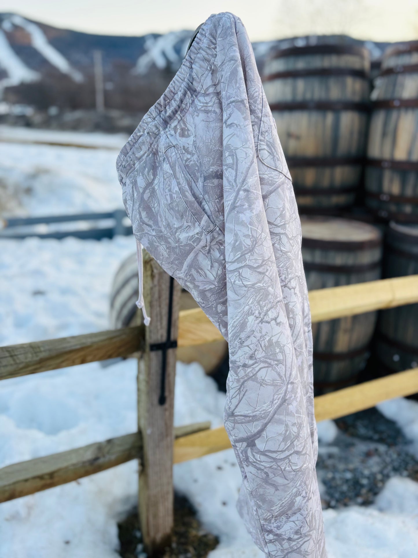 Aspen Camo Sweatpants - With pink puff print horse logo on the back pocket