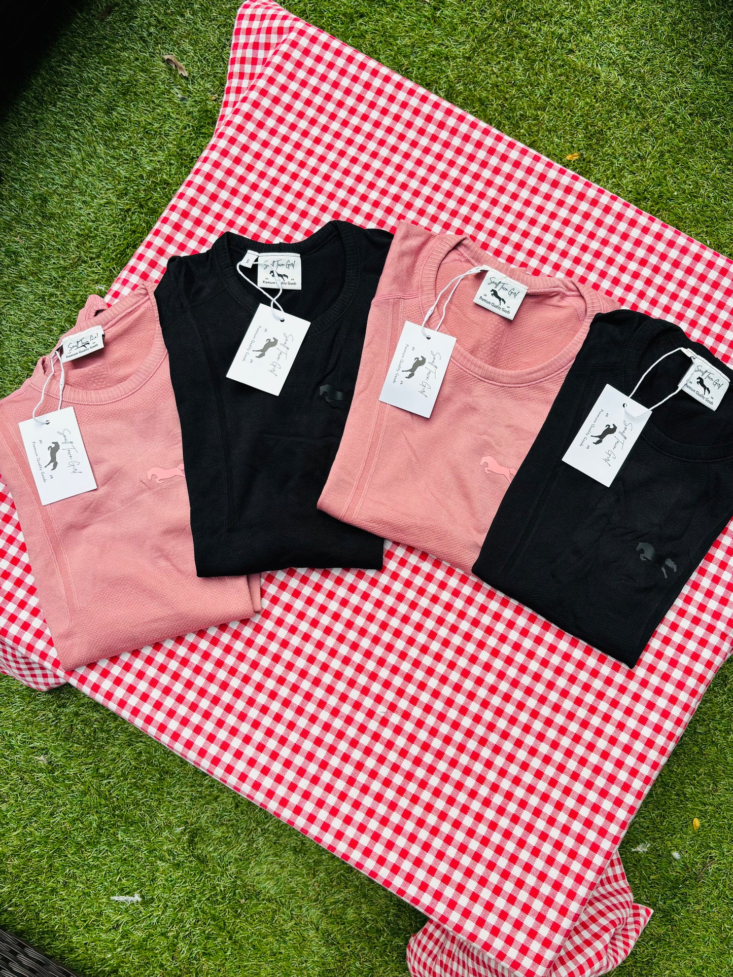 PINK SEAMLESS- Short Sleeve Riding Shirts