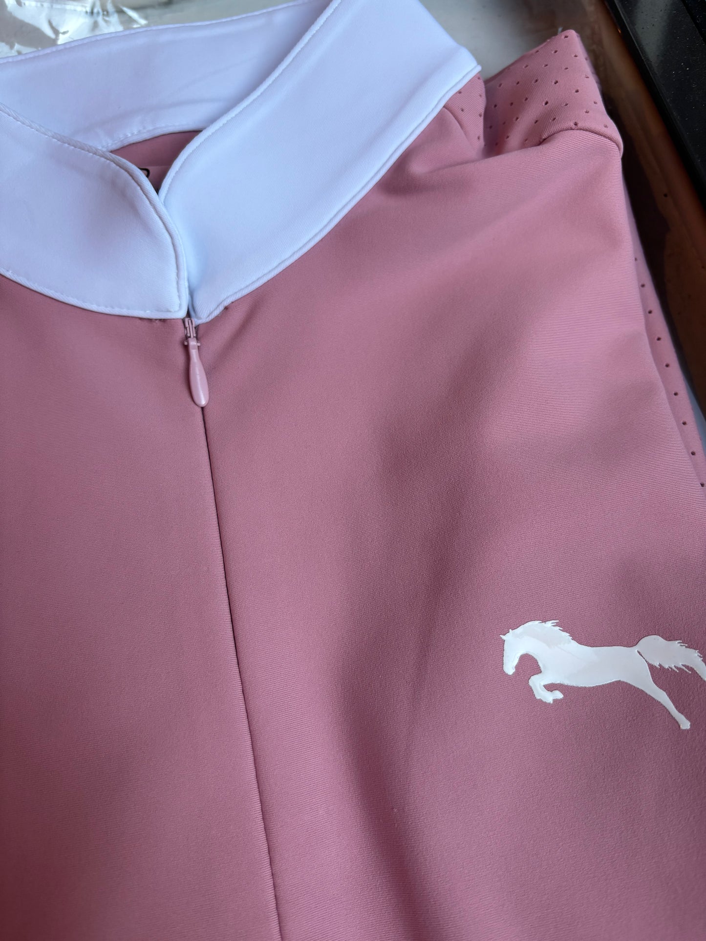 EQUESTRIAN 𝐁𝐀𝐒𝐄 𝐋𝐀𝐘𝐄𝐑 LONG SLEEVE | BABY PINK TECHNICAL STRETCH