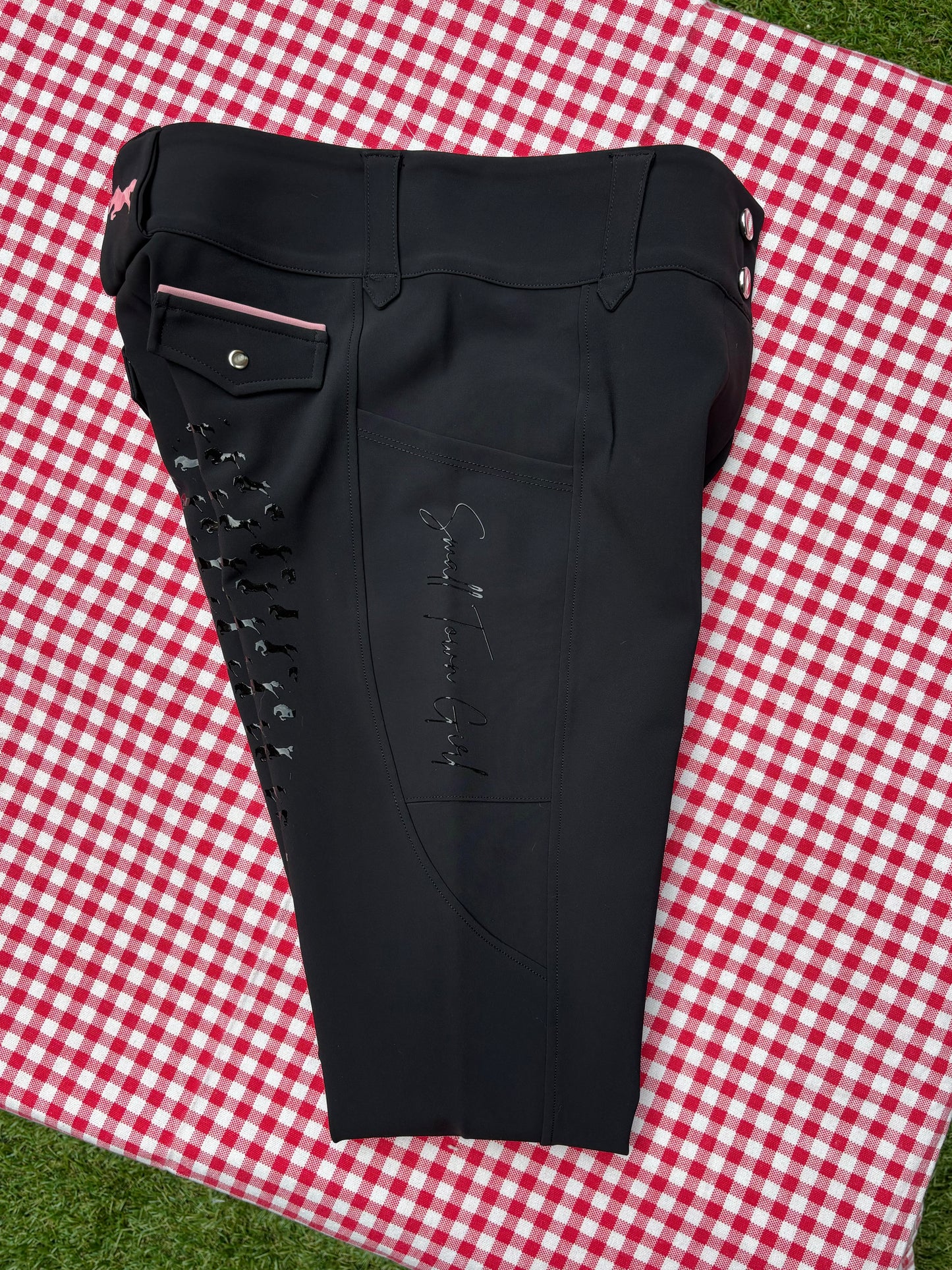 Black Breeches - Pink logo and pink pocket rim - Full-seat silicone seat