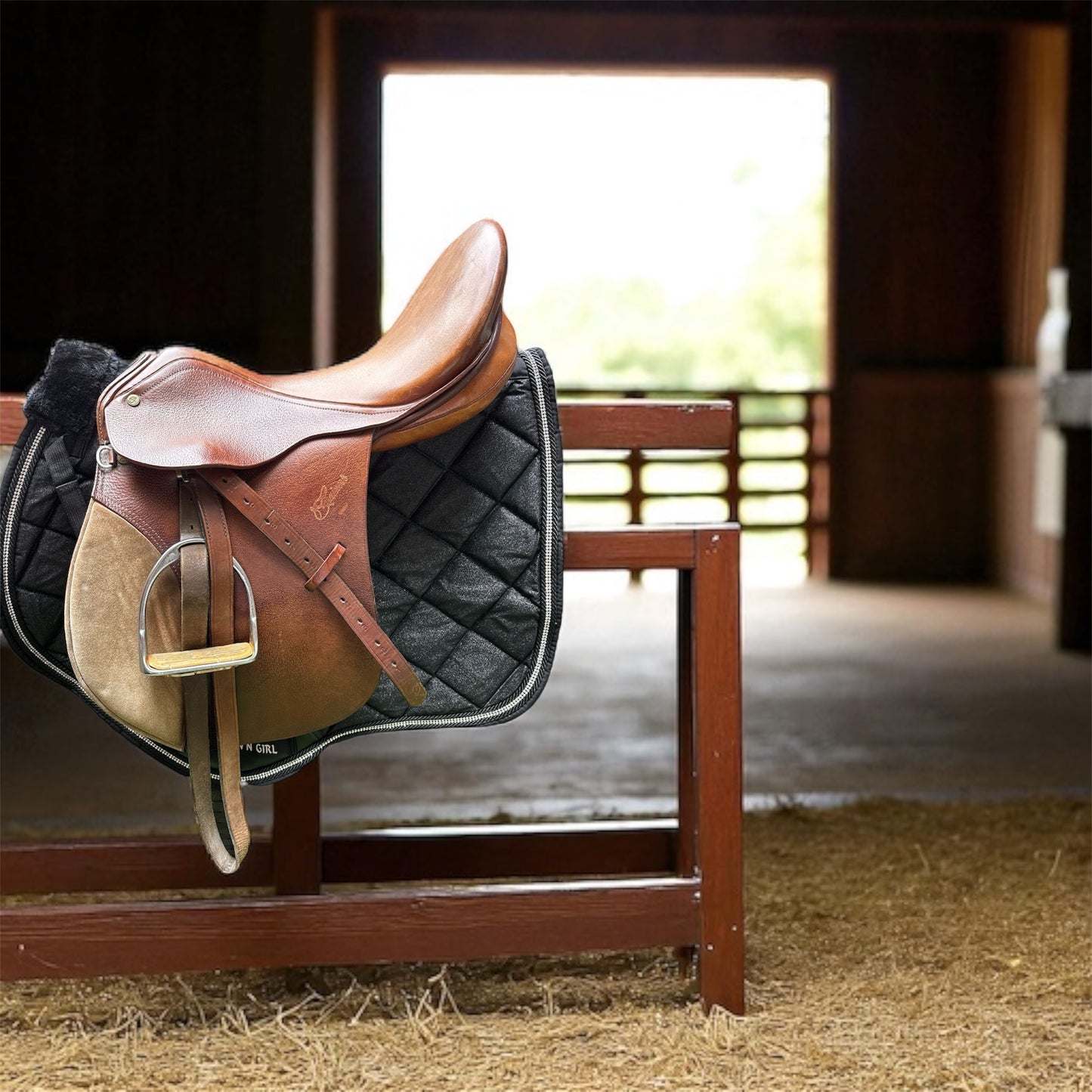 💎 Black Glitter & Rhinestone Saddle Pad – Glam Equestrian Style | Small Town Girl